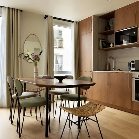 Amazing 2br 6p - Eiffel Tower *
